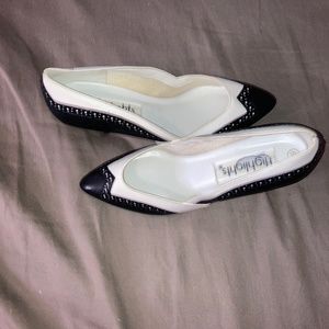 Size 6 1/2 Highlights 2in heels